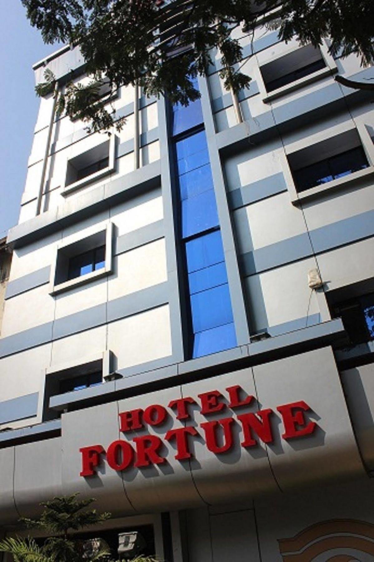 Hotel Fortune Bombay Esterno foto