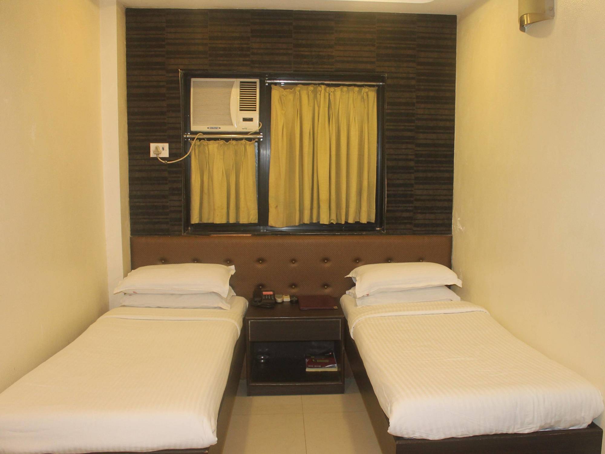 Hotel Fortune Bombay Esterno foto