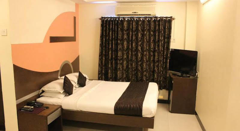 Hotel Fortune Bombay Esterno foto