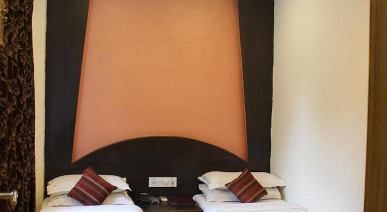 Hotel Fortune Bombay Esterno foto