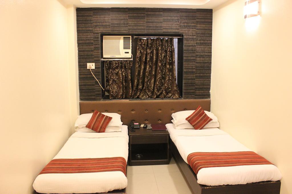 Hotel Fortune Bombay Esterno foto